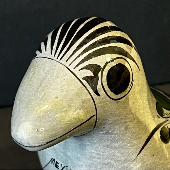 Vintage Hand Painted Tonala Mexican Bird Grey Folk Art Clay Pottery Hand Painted - Picture 5 of 10